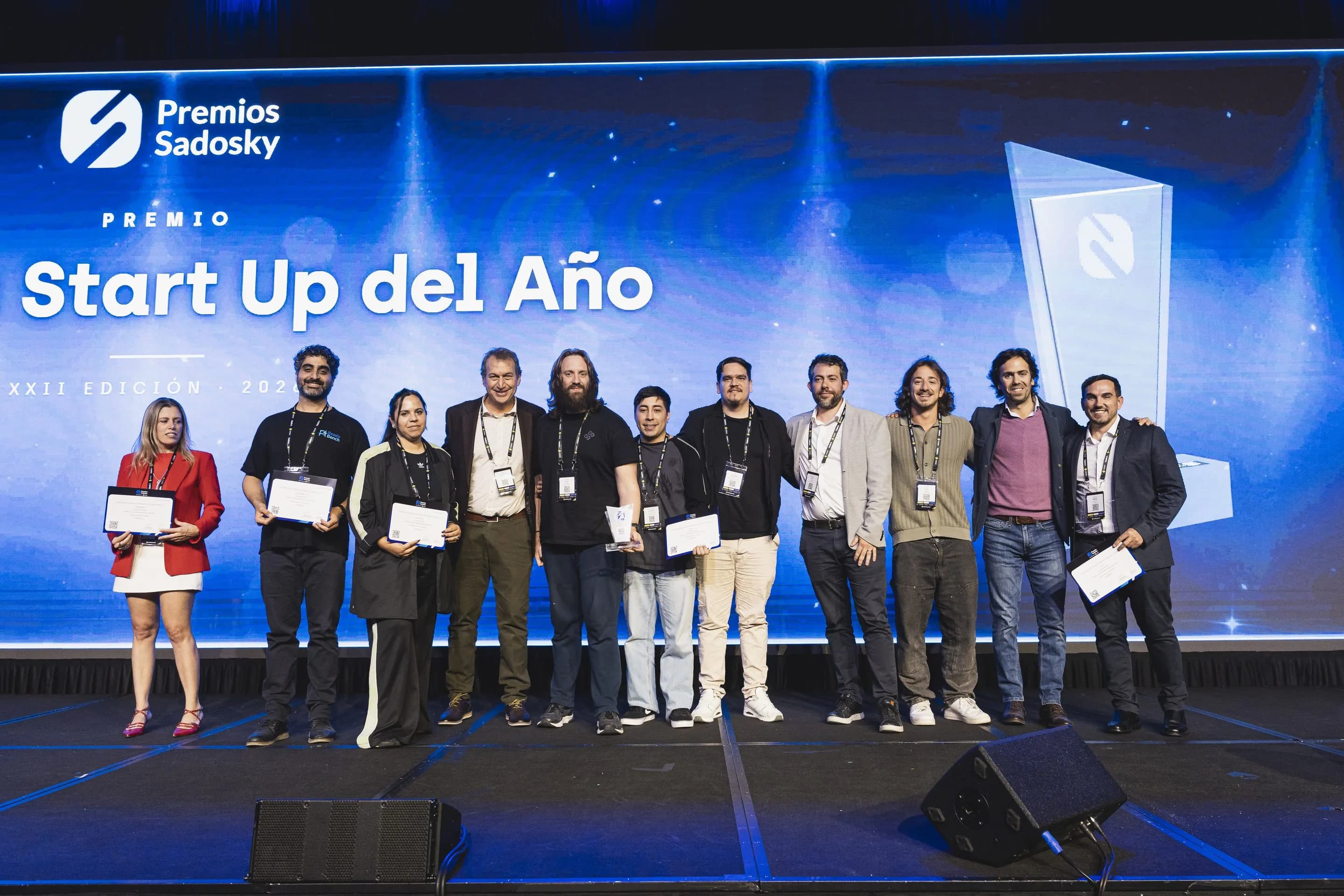 Equipo de Morsis en el escenario de los Premios Sadosky 2026, al recibir el Premio Startup del Año en la temática Industria